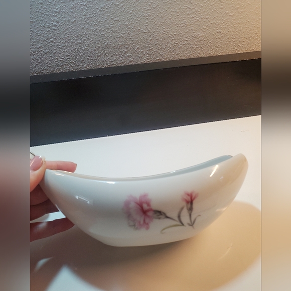 Fine China Royal Court , Carnation, Japan, Cream and Gravy Boat set, Vintage - Picture 6 of 12